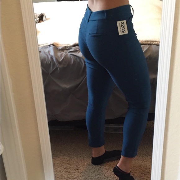 wearever Pants - Teal skinny leg dress pants NWT